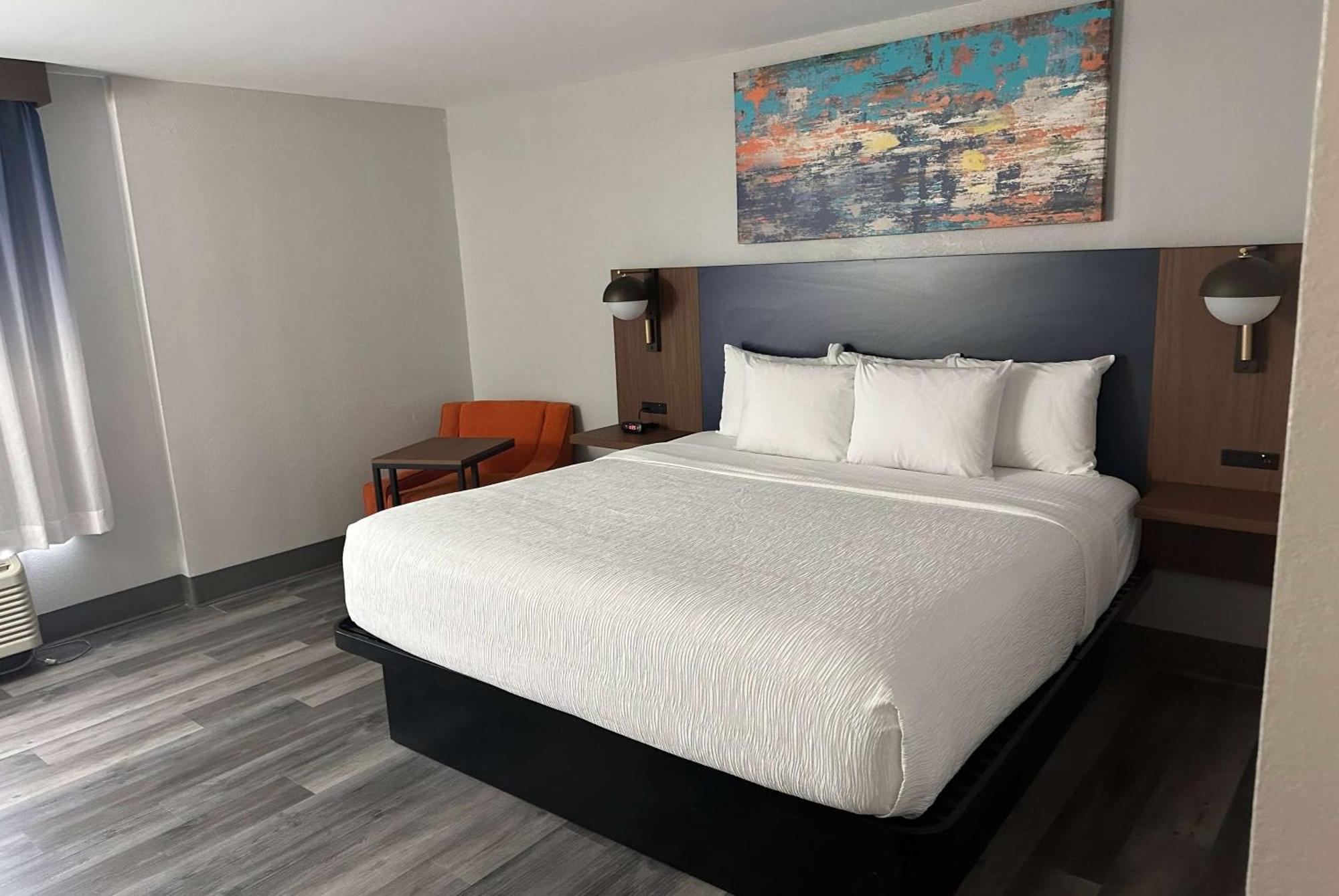La Quinta By Wyndham Birmingham Хоумууд Екстериор снимка