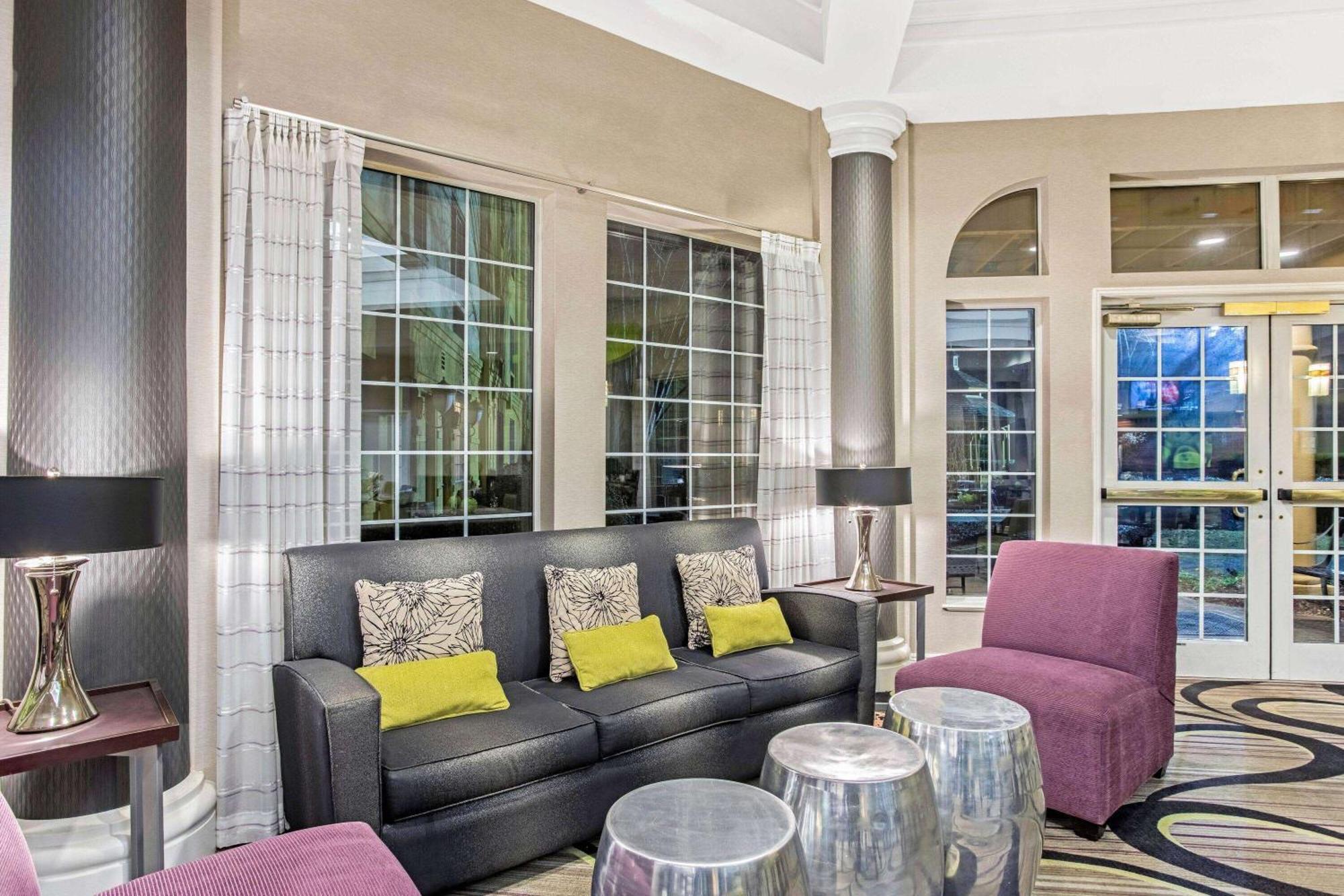 La Quinta By Wyndham Birmingham Хоумууд Екстериор снимка
